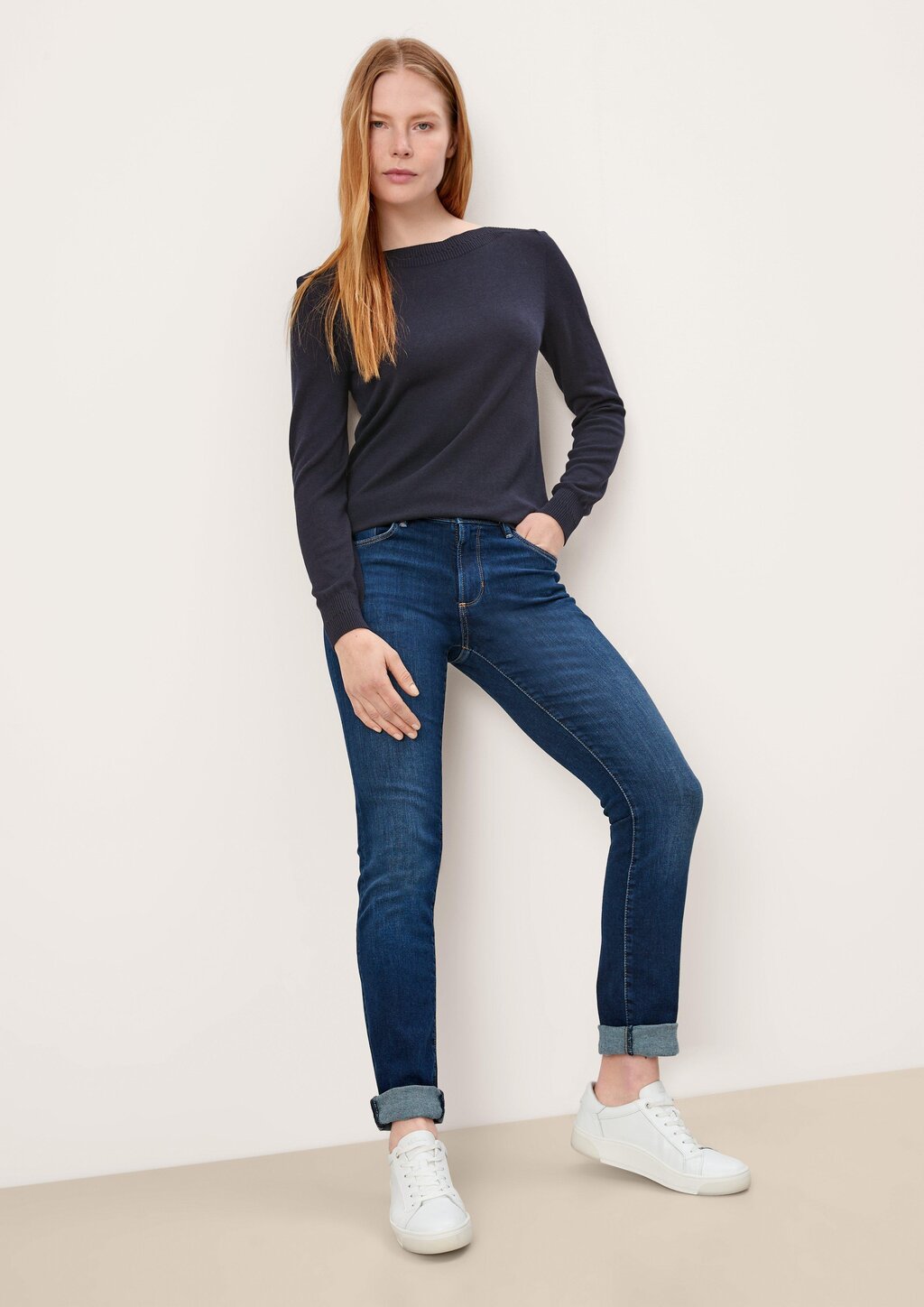 Pullover mit U-Boot-Ausschnitt