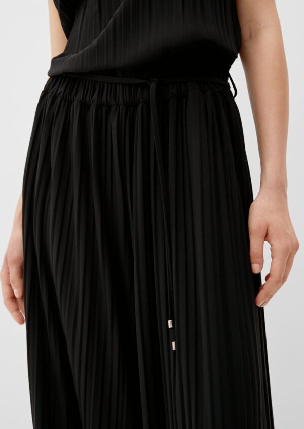 Loose: Culotte mit Plisséefalten