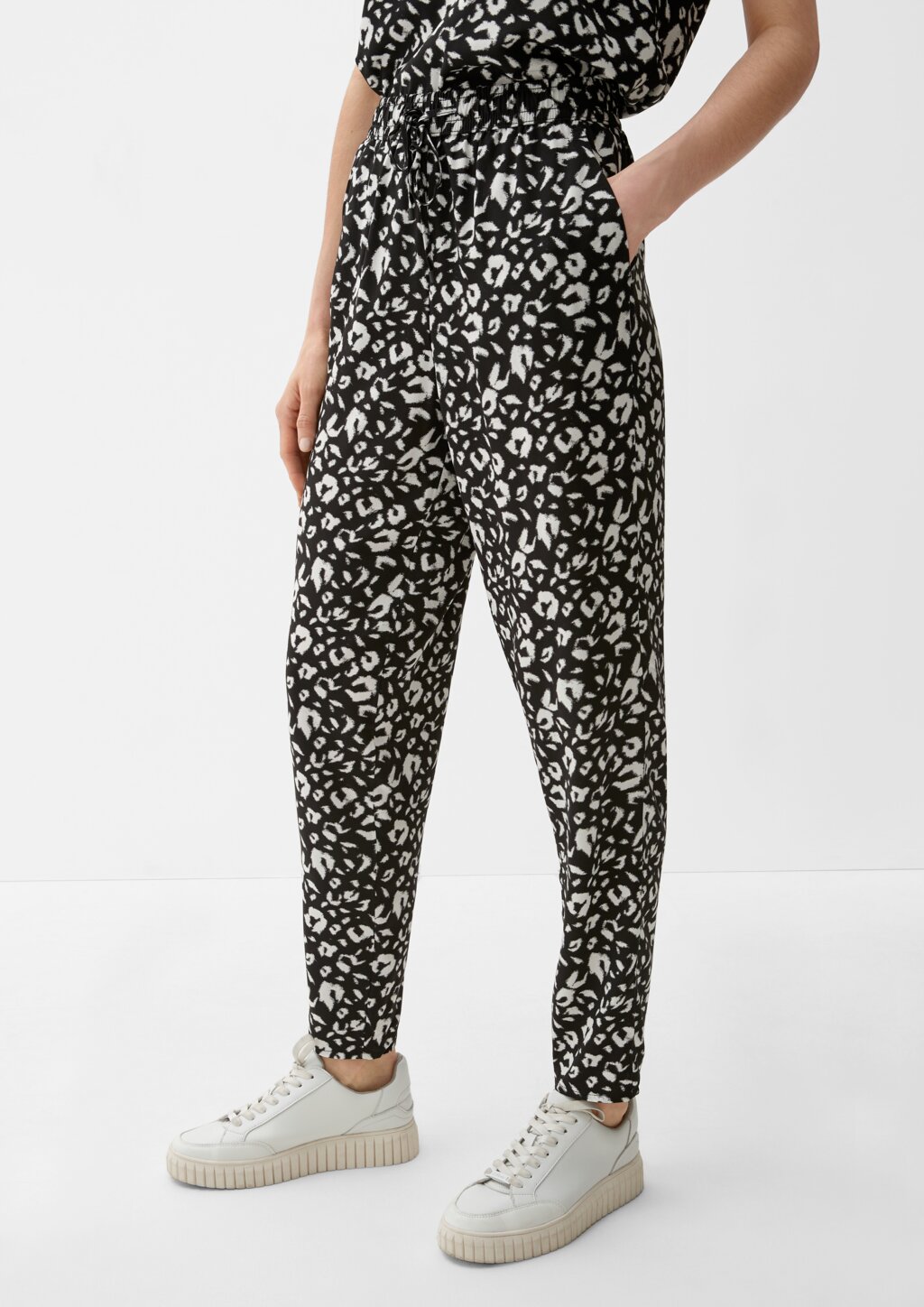 Relaxed: Hose aus reiner Viskose