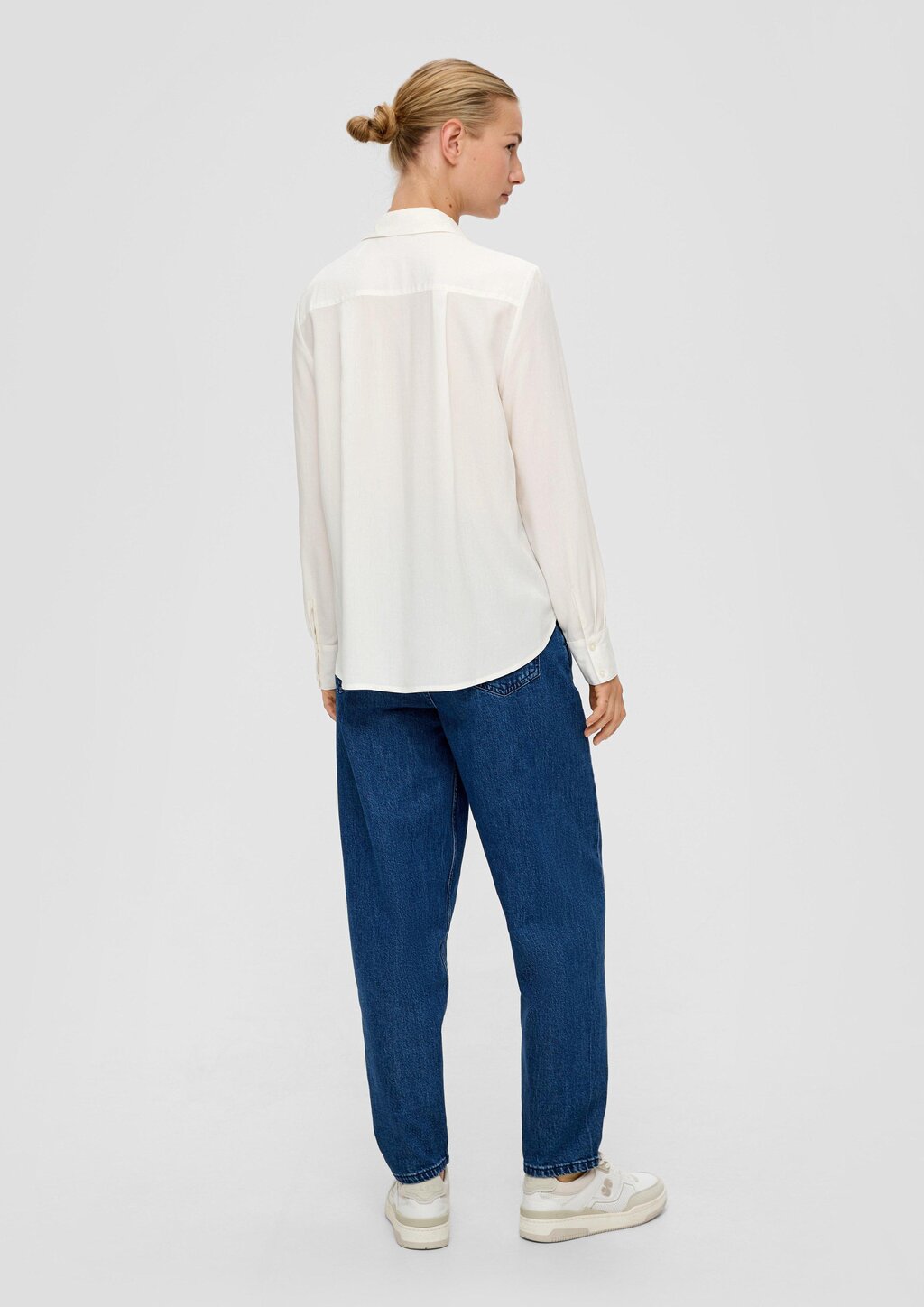 Fließende Viskosebluse