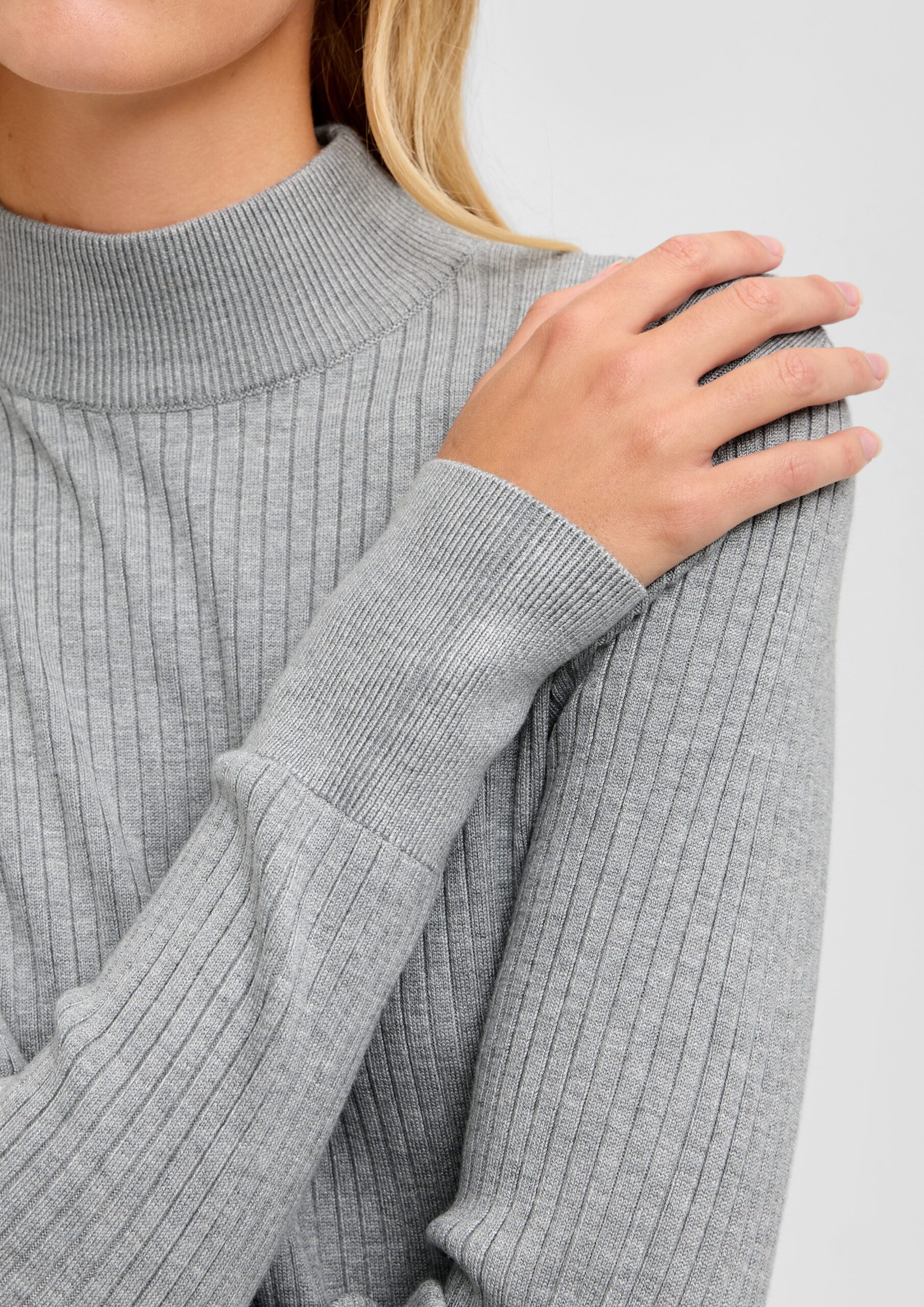 Strickpullover aus Viskosemix