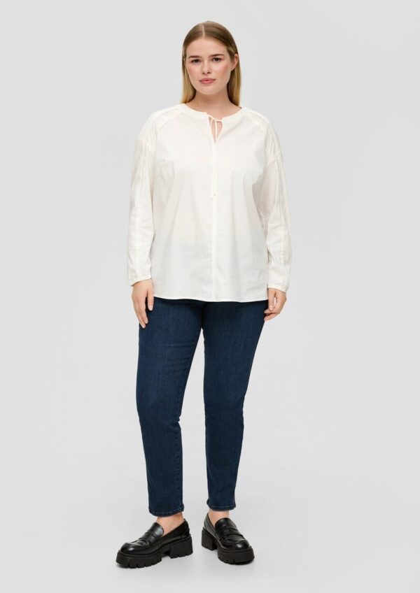 Jeans / Mid Rise / Slim Leg