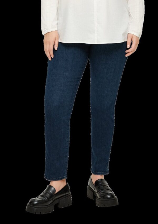 Jeans / Mid Rise / Slim Leg