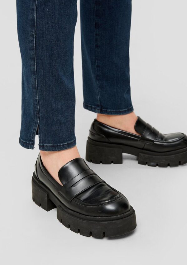 Jeans / Mid Rise / Slim Leg