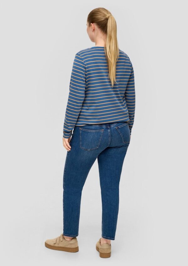 Jeans / Mid Rise / Slim Leg