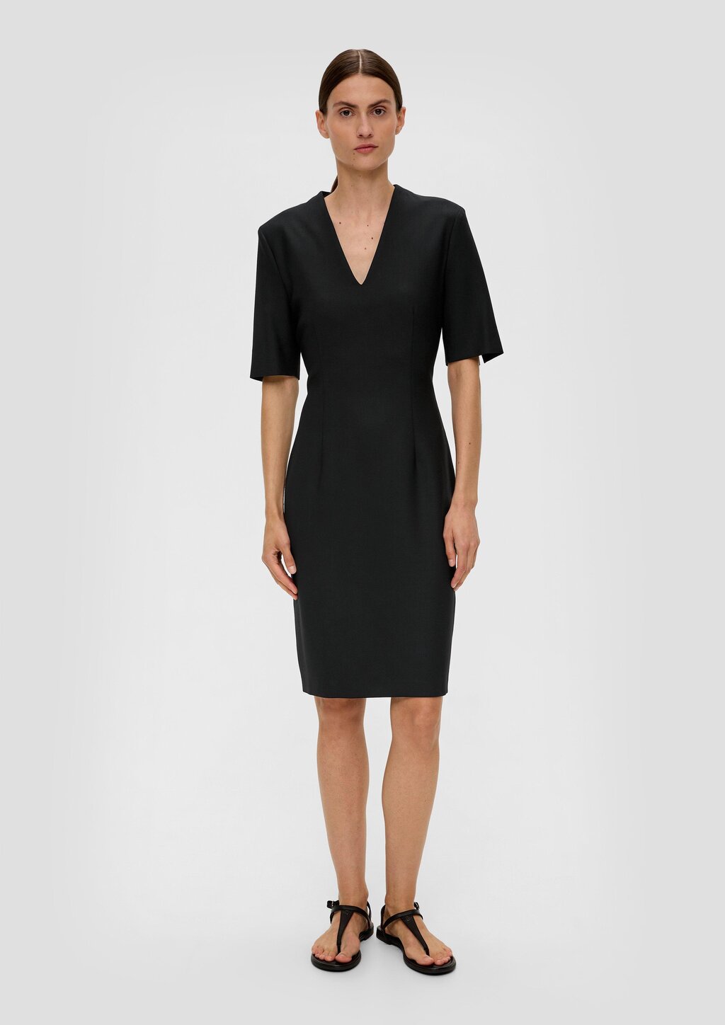 Etuikleid aus Viskosemix