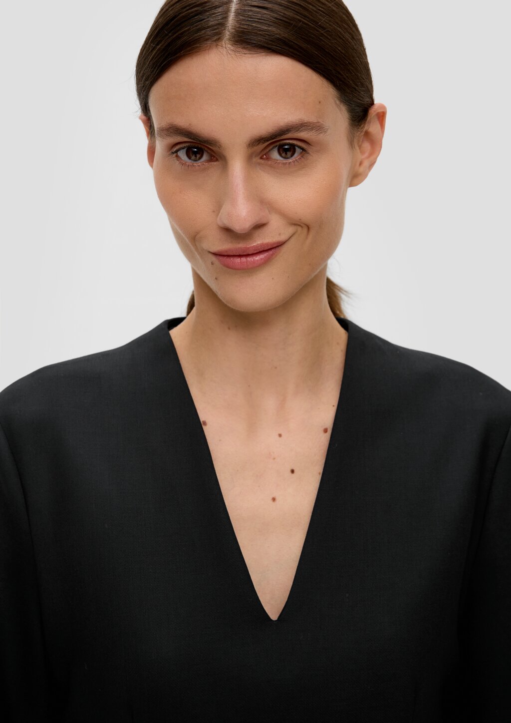 Etuikleid aus Viskosemix