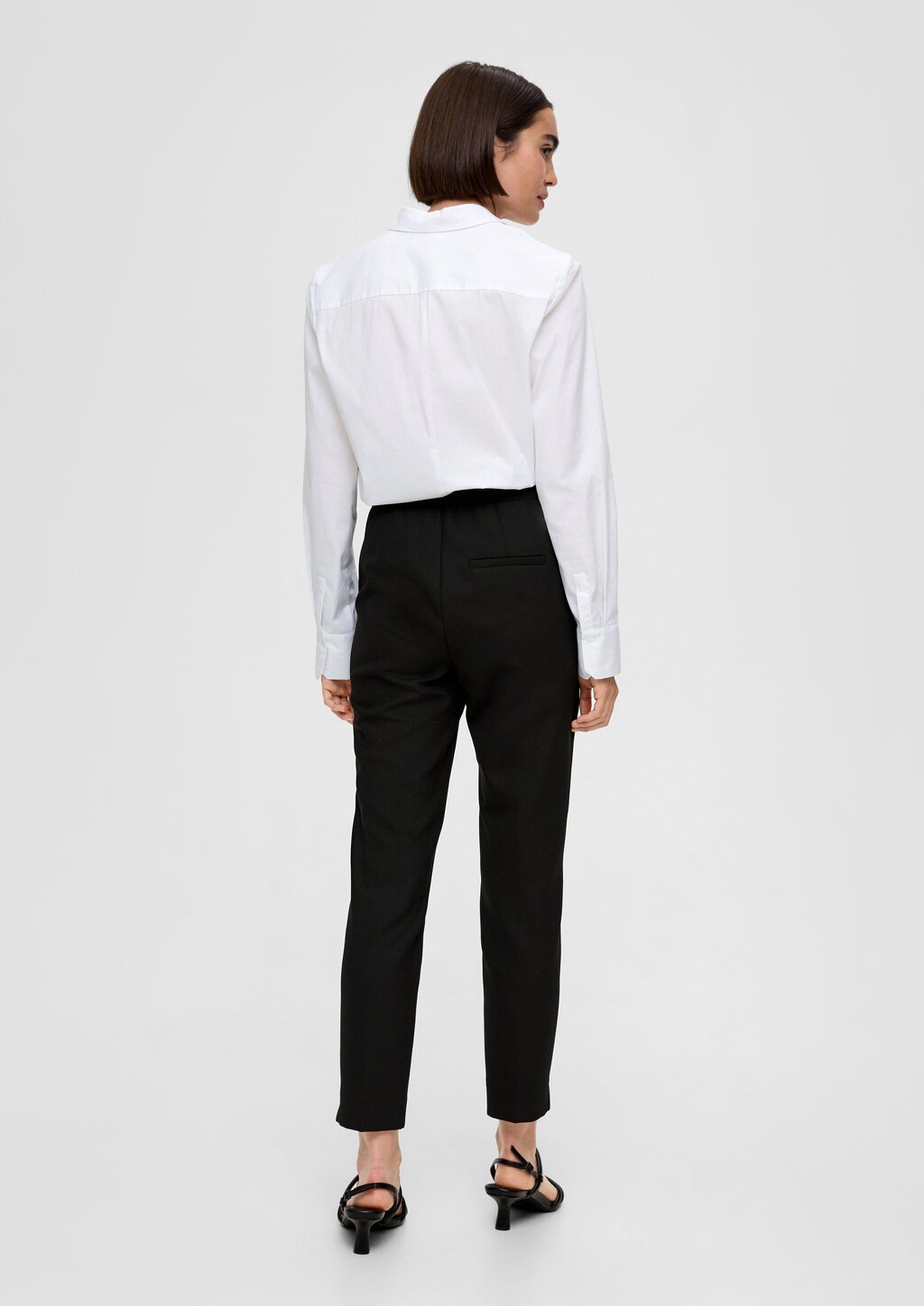 Bluse mit Ziernähten