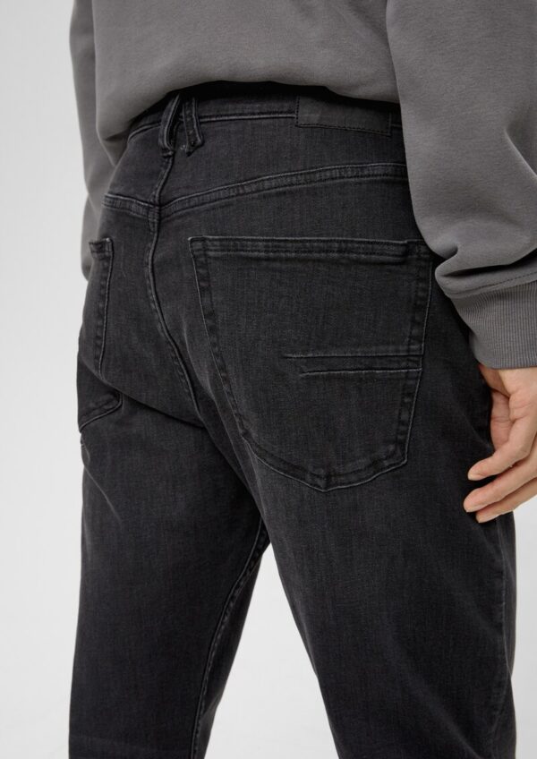 Jeans Mauro / Regular Fit / Mid Rise / Tapered Leg