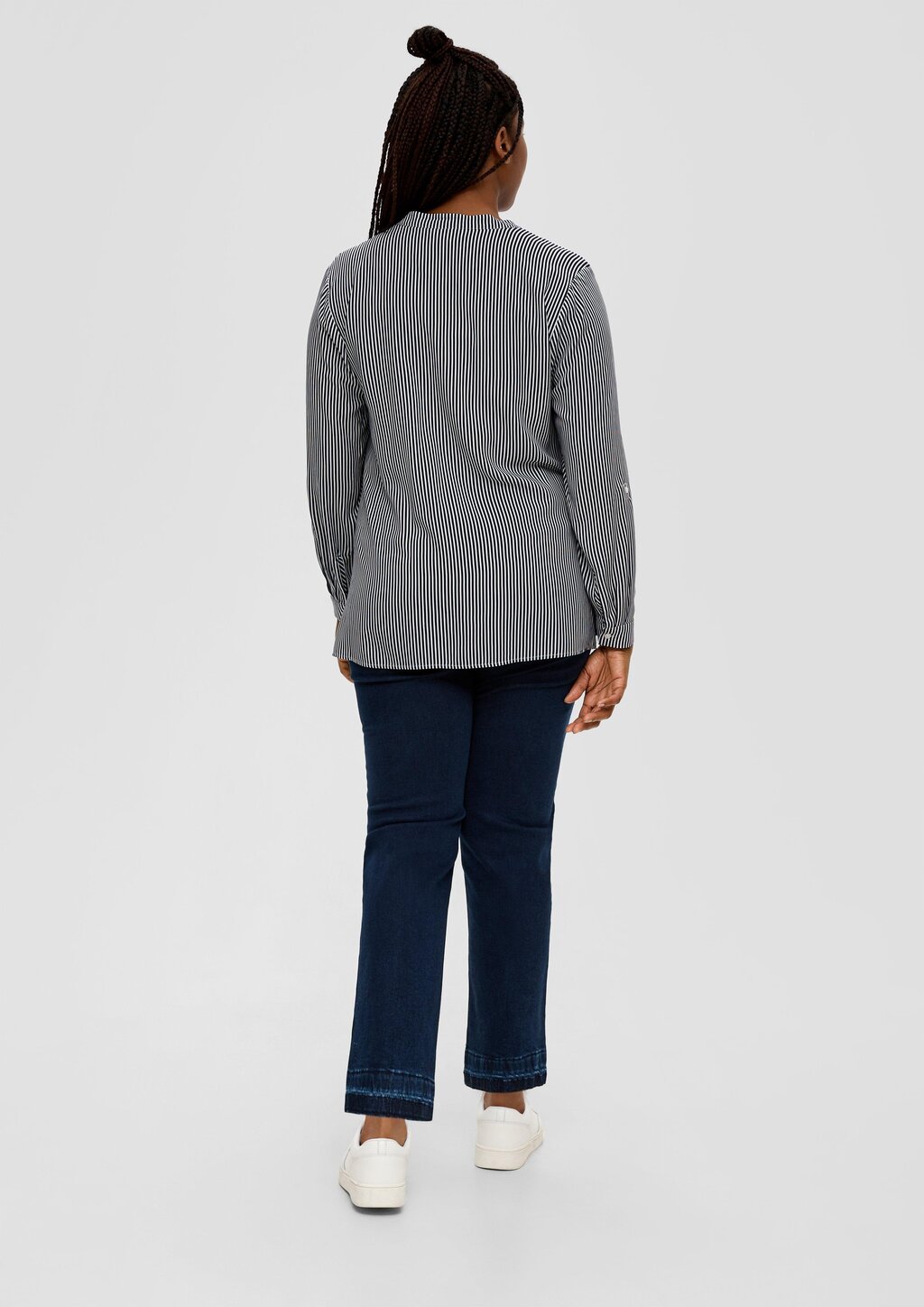 Viskosebluse mit Tunika-Ausschnitt