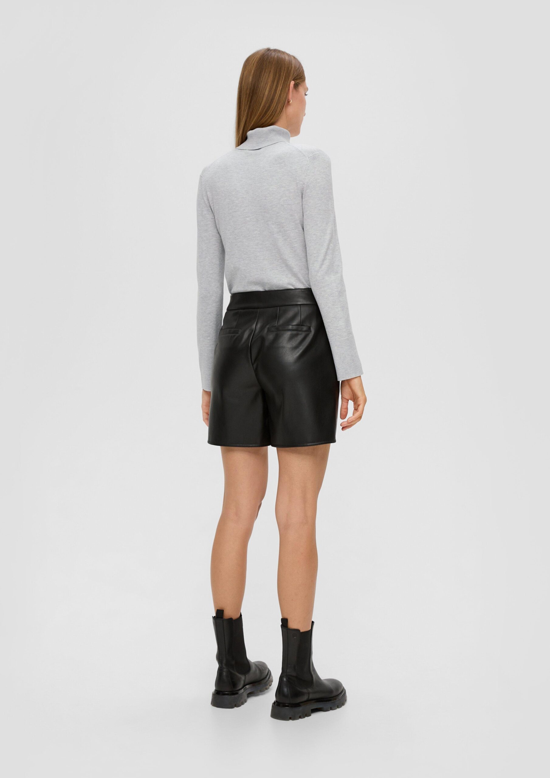 Rollkragenpullover aus Viskosemix