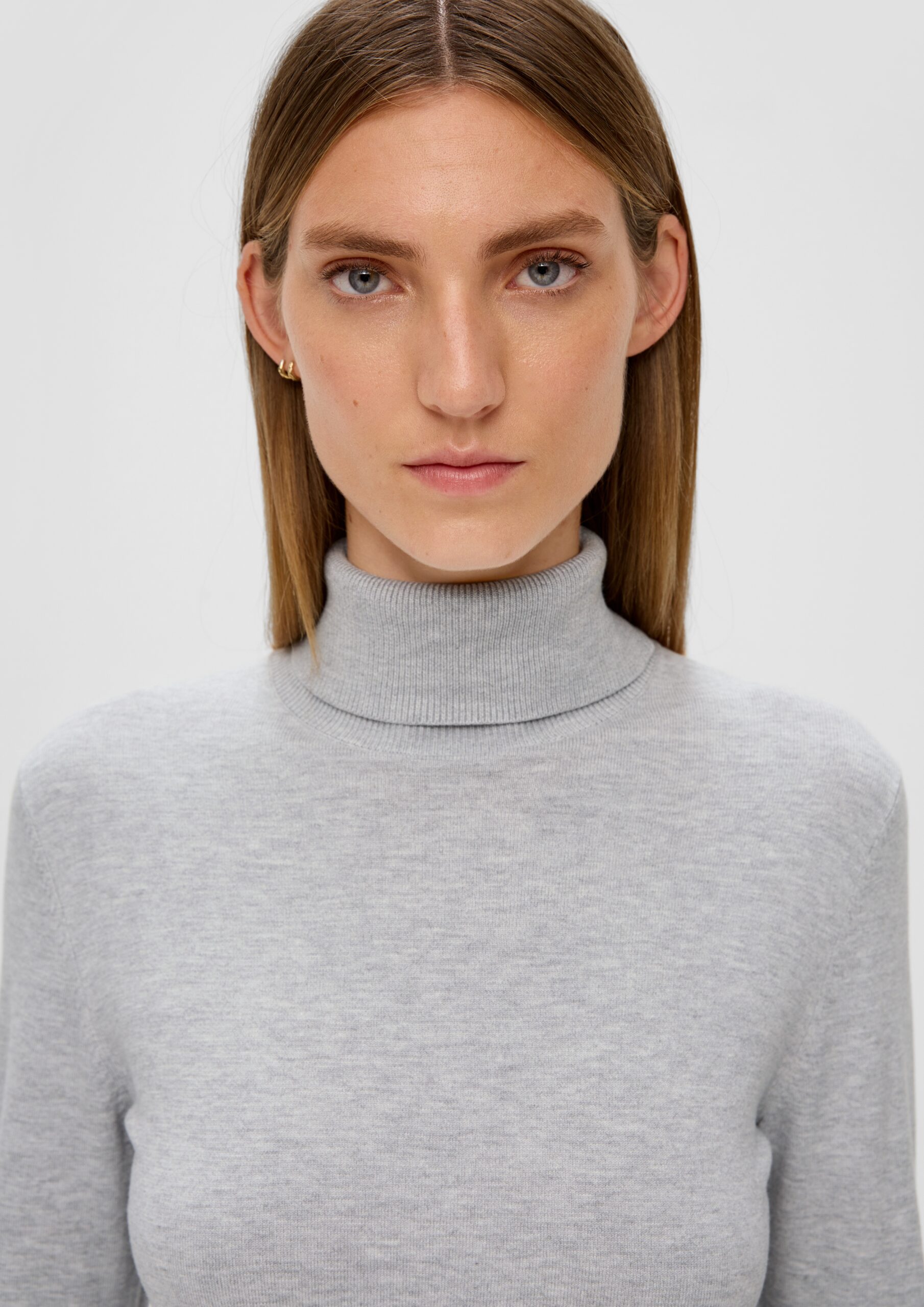 Rollkragenpullover aus Viskosemix