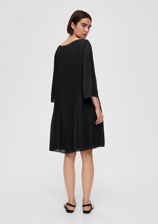 Minikleid mit Plisseefalten
