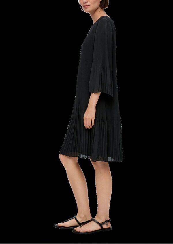 Minikleid mit Plisseefalten