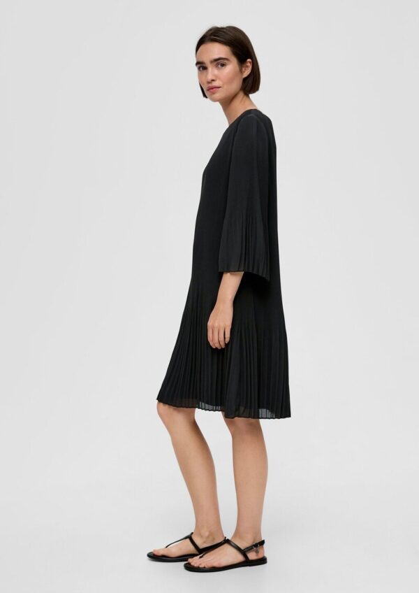Minikleid mit Plisseefalten