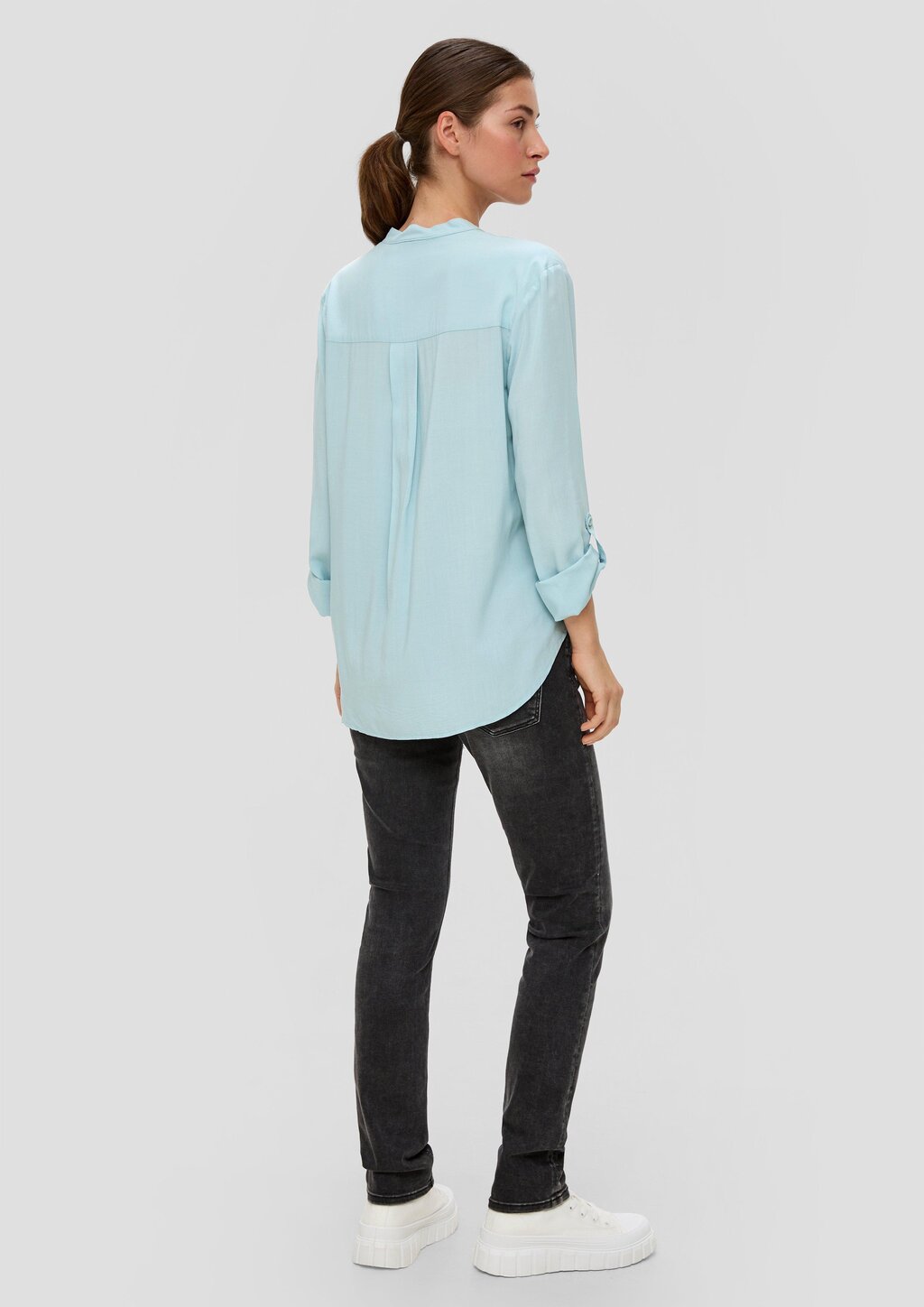 Viskosebluse mit Turn-up-Funktion