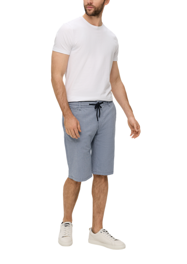 Regular: Bermuda mit Dobby-Muster