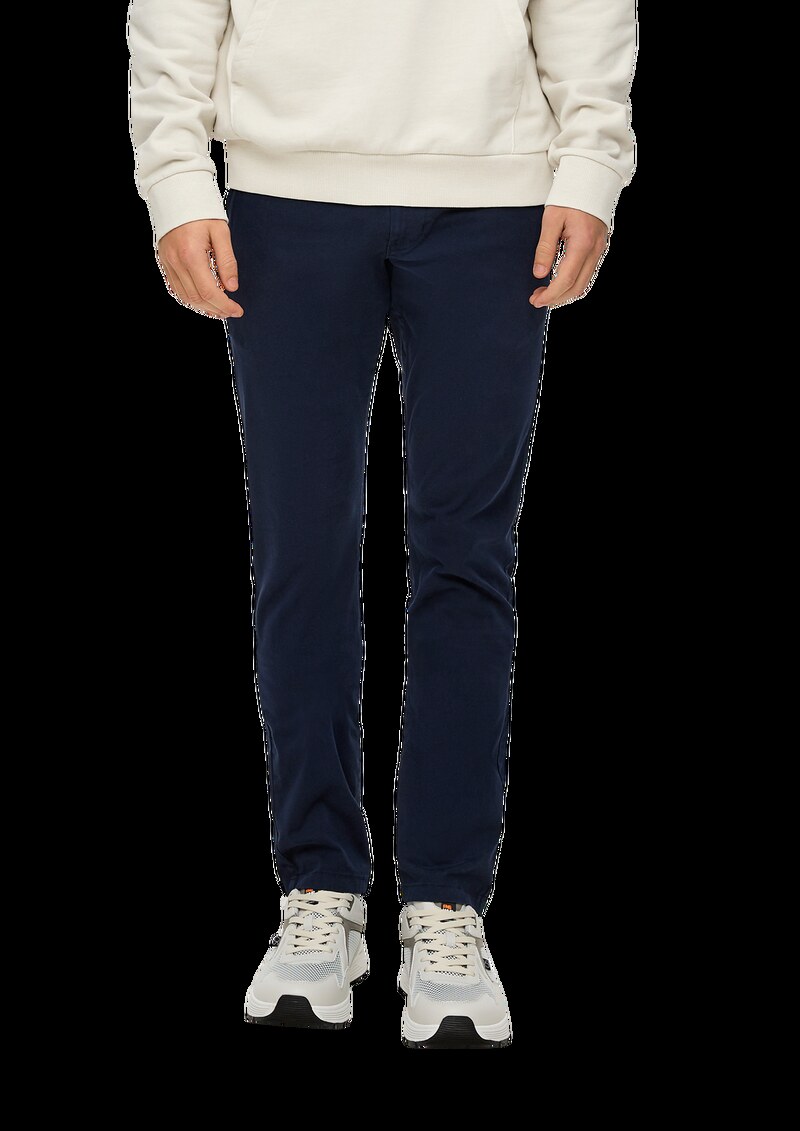 Gewaschene Chino aus Stretch-Twill