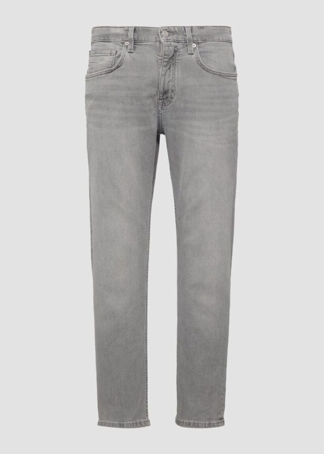 Jeans Mauro / Regular Fit / Mid Rise / Tapered Leg