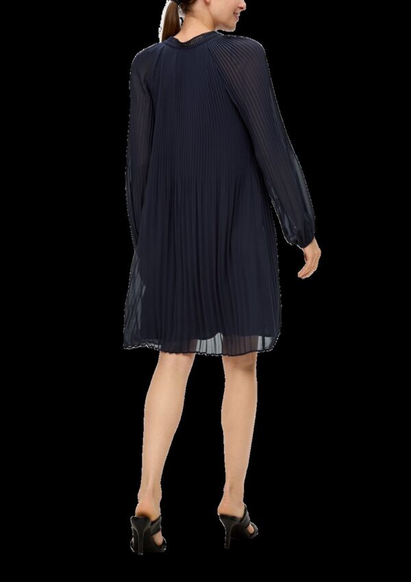 Plissiertes Kleid aus Chiffon