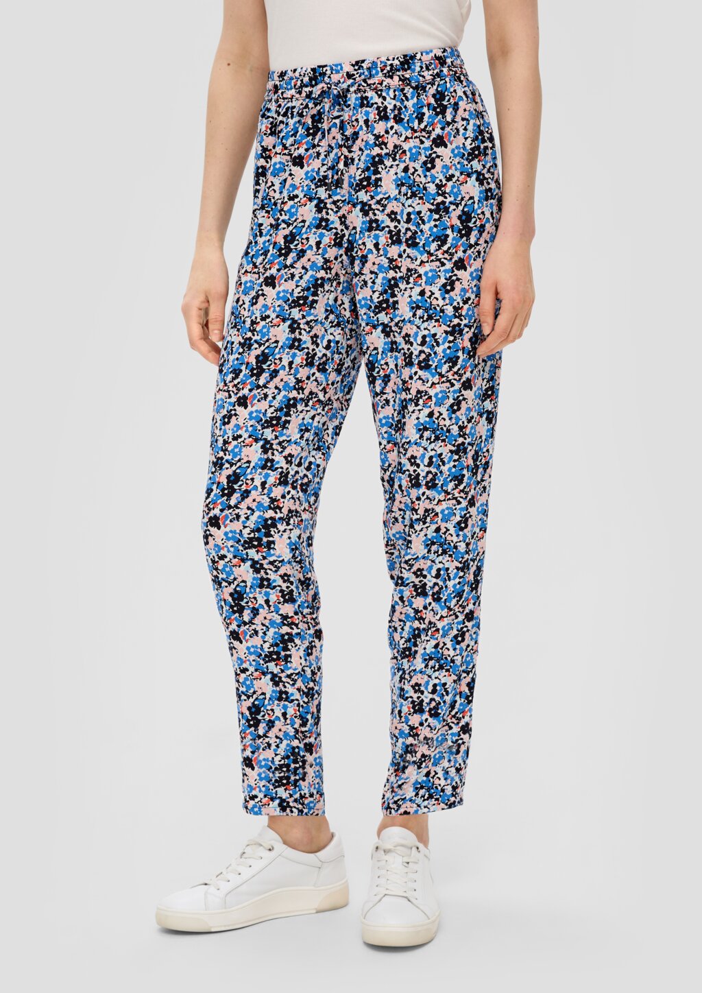 Schlupfhose aus reiner Viskose mit Tapered Leg