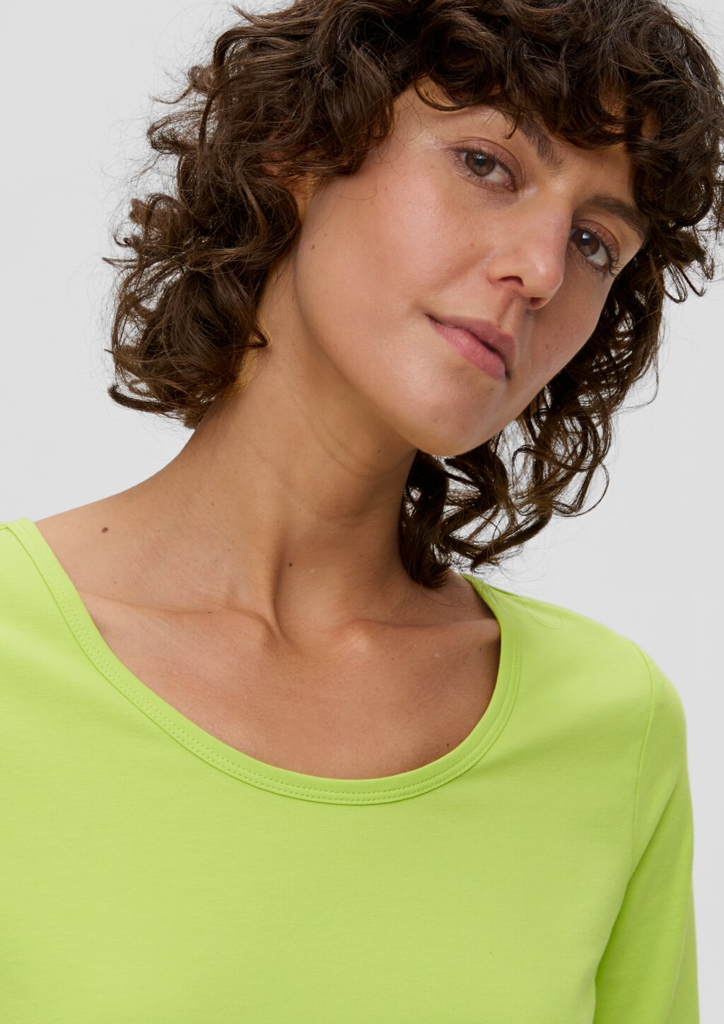 Jersey-Shirt mit U-Ausschnitt