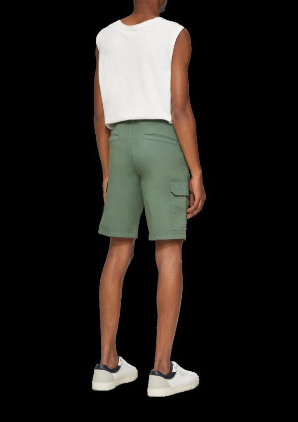 Kurze Hose mit Cargo-Taschen