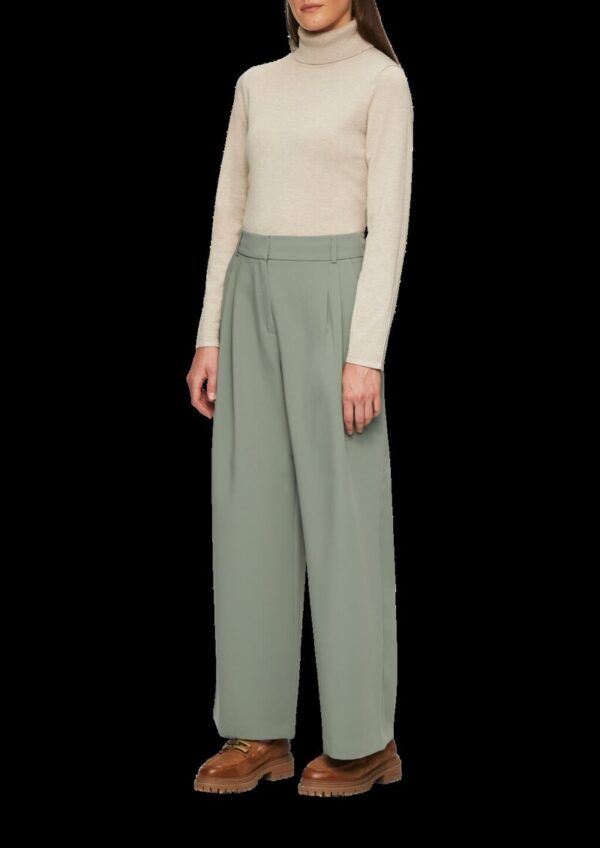 Relaxed: Twill-Hose mit extra weitem Bein