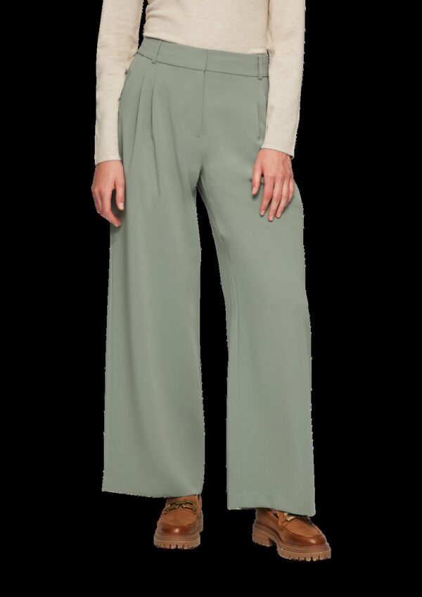 Relaxed: Twill-Hose mit extra weitem Bein