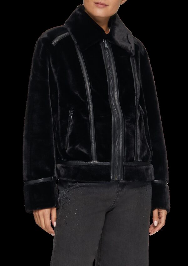 Jacke aus Web-Pelz im Biker-Stil