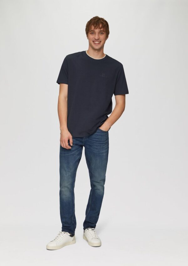 T-Shirt mit Stickerei