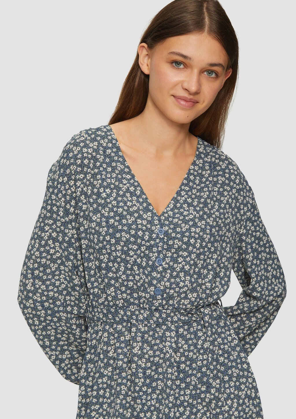 Kurzes Crêpe-Kleid mit All-over-Print