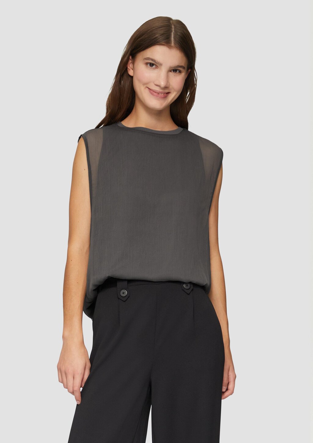 Ärmellose Chiffon-Bluse mit Jerseyfutter