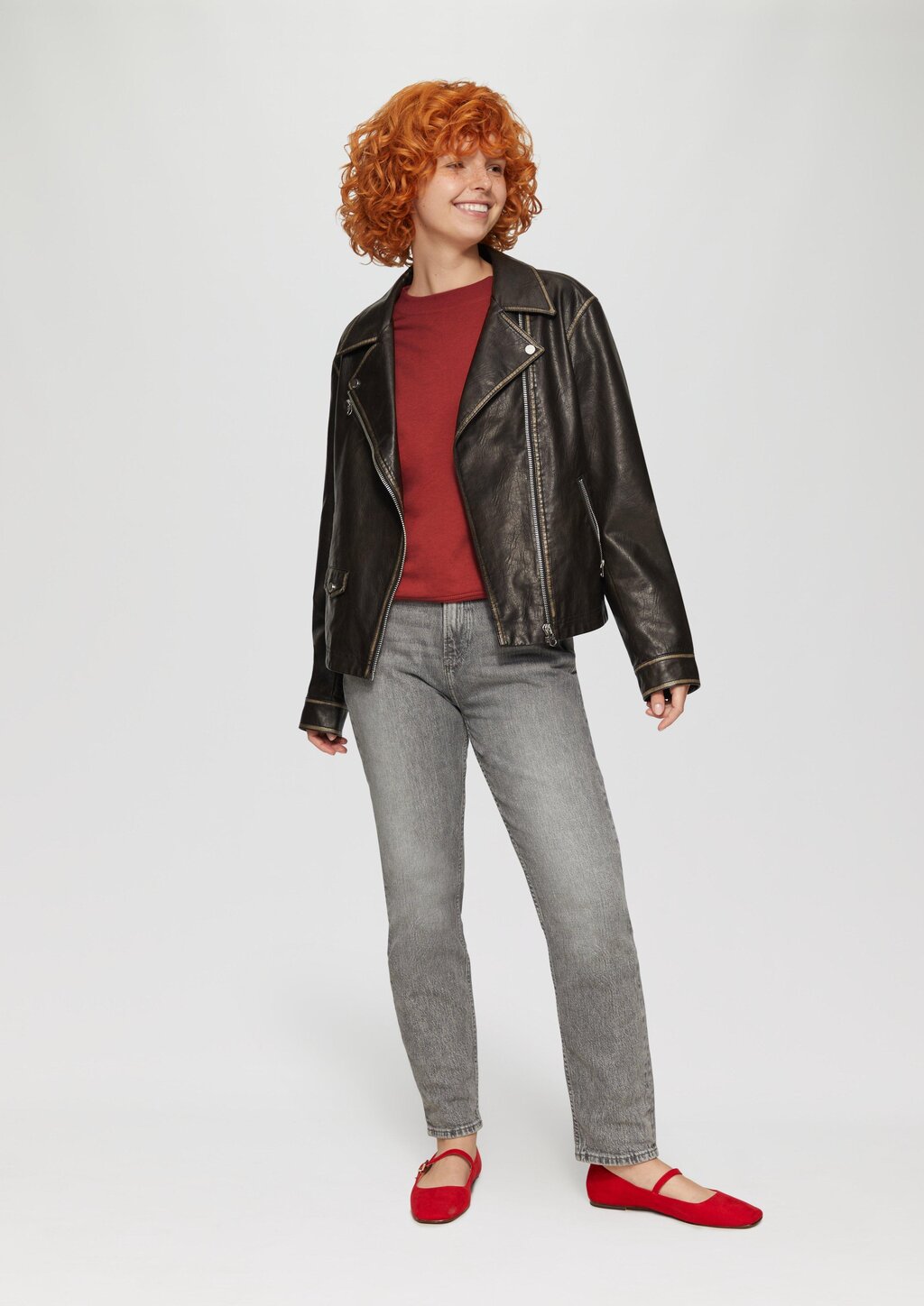 Lockeres Sweatshirt mit überschnittener Schulter