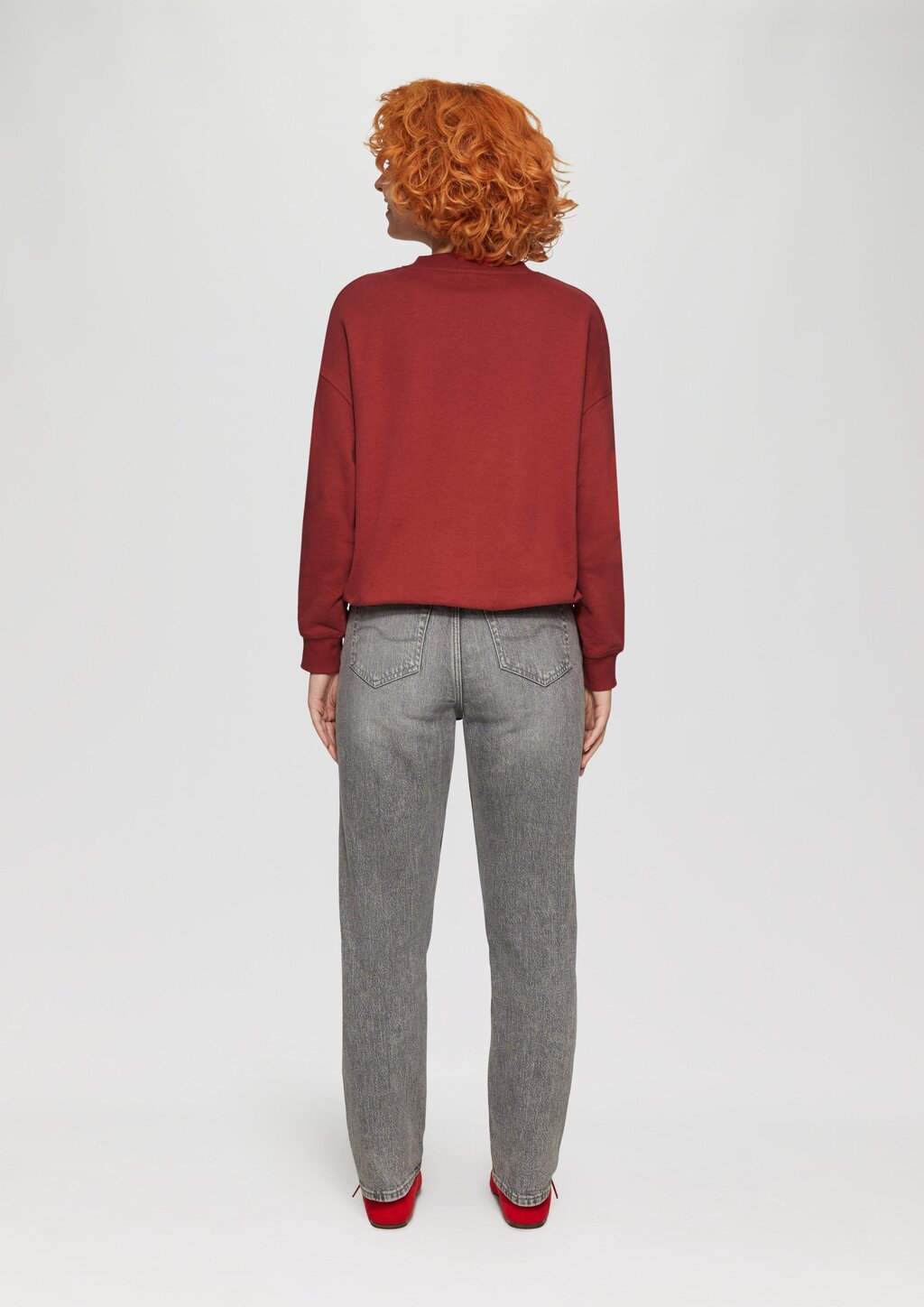 Lockeres Sweatshirt mit überschnittener Schulter