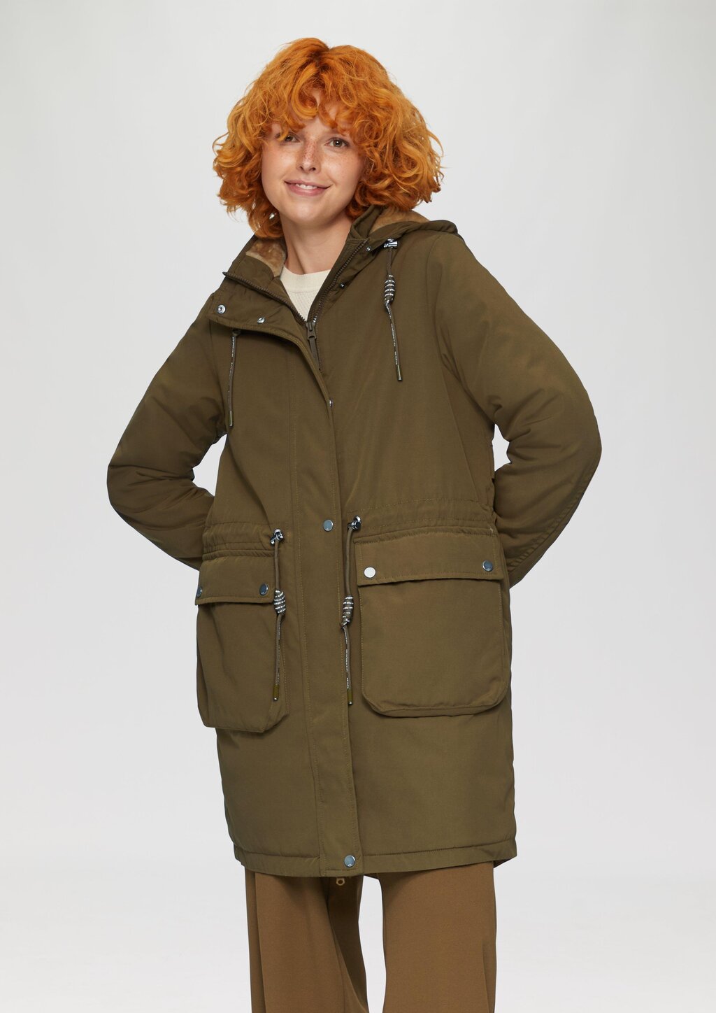 Gefütterter Parka mit Kapuze