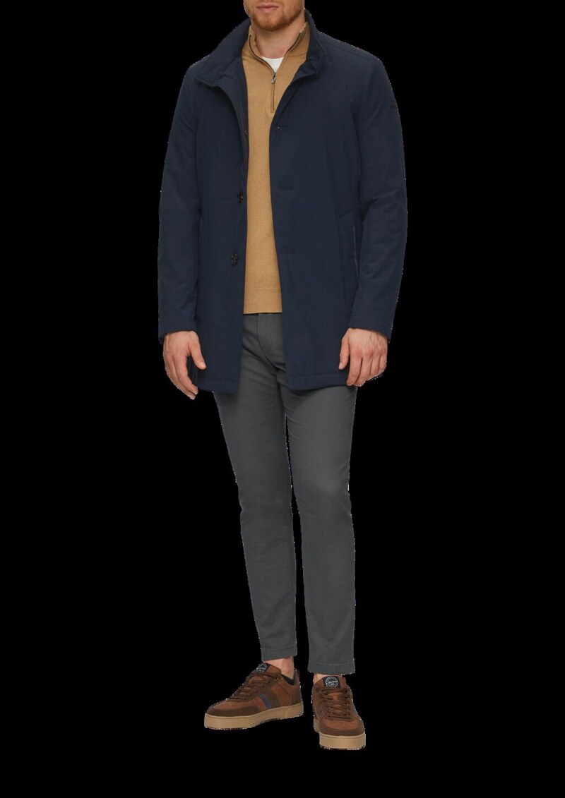 Leichter Mantel mit Stehkragen und wattiertem Futter