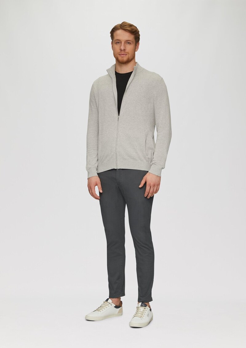 Zip-Jacke aus feinem Strick mit Stehkragen