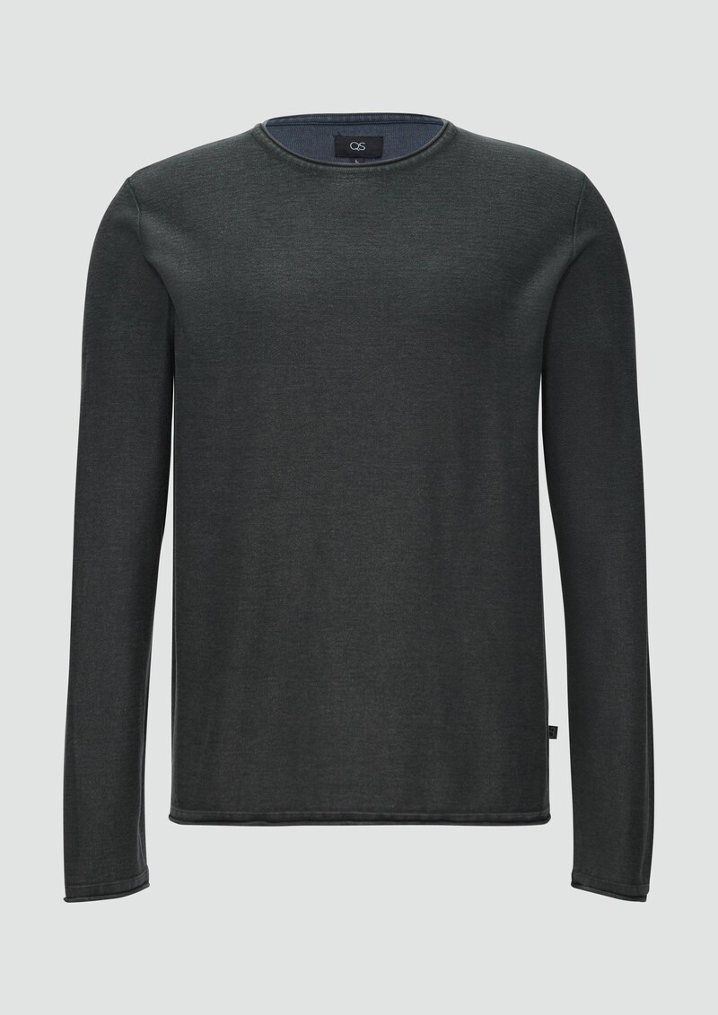 Gewaschener Strickpullover mit Rollsaum