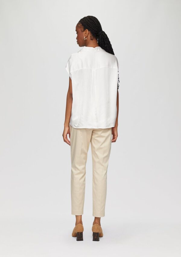 Satinbluse im Relaxed Fit mit Perlmuttknöpfen