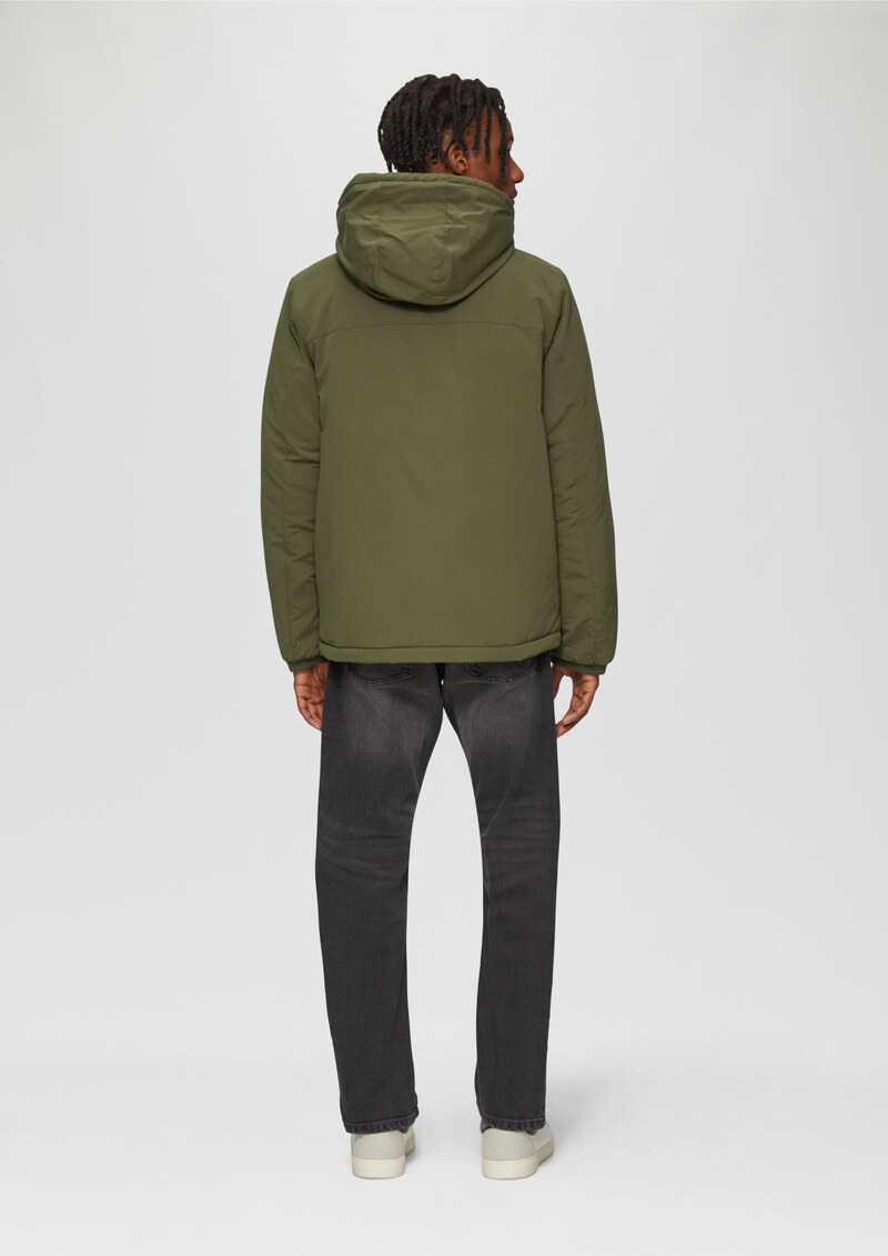 Winterjacke mit Kapuze