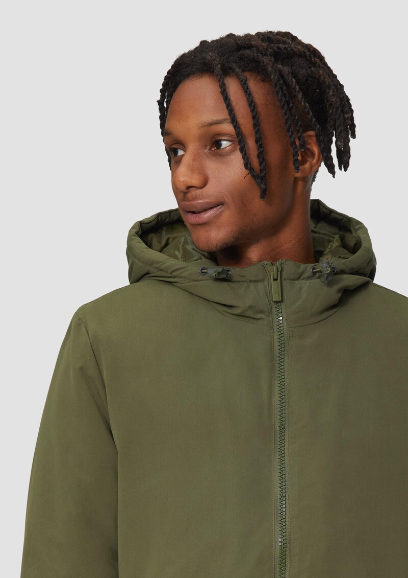 Winterjacke mit Kapuze