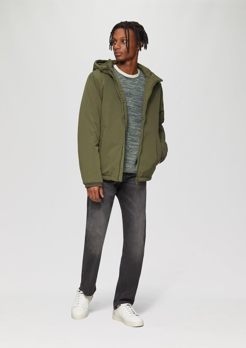 Winterjacke mit Kapuze