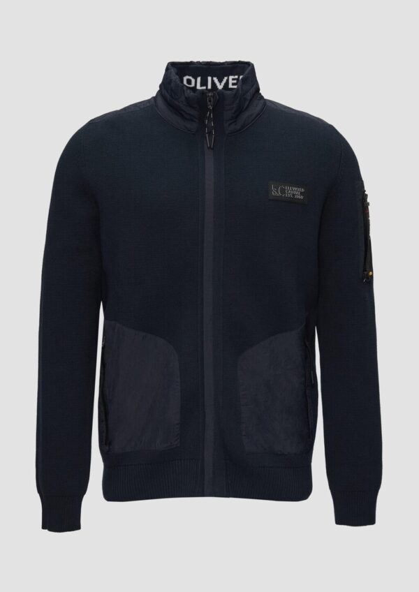 Strickjacke im Fabricmix mit Stehkragen