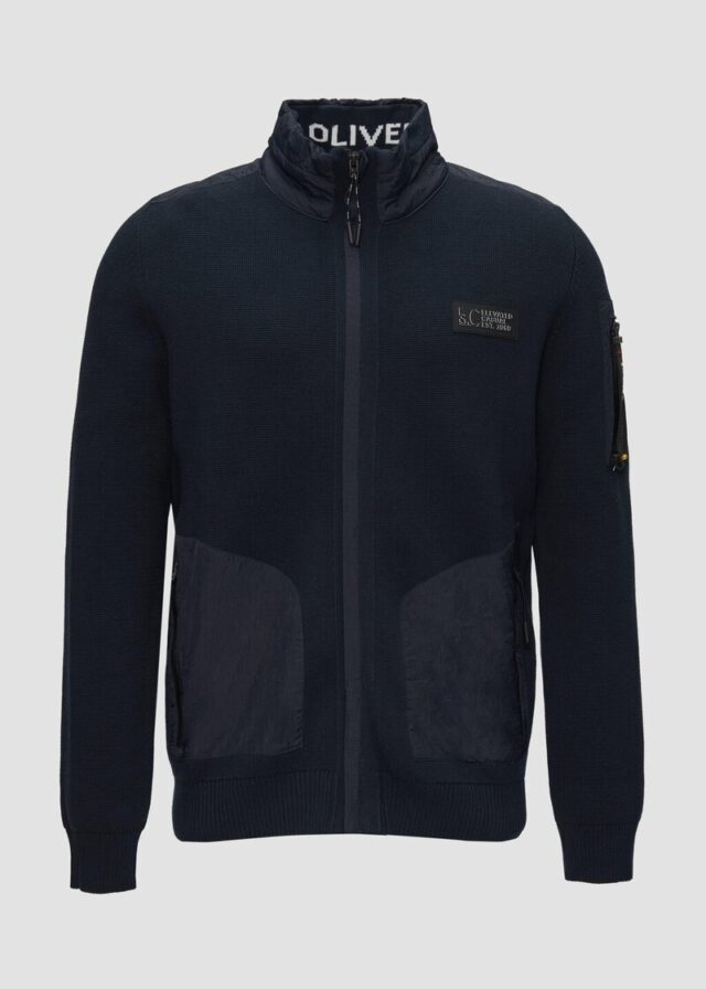 Strickjacke im Fabricmix mit Stehkragen