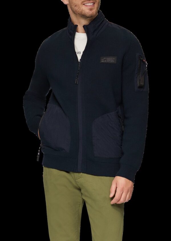 Strickjacke im Fabricmix mit Stehkragen