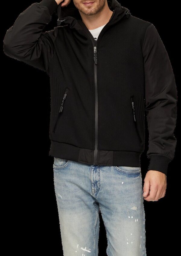 Jacke mit innovativem Materialmix und Kapuze