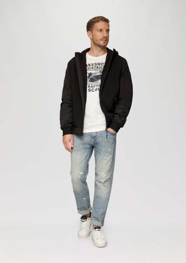 Jacke mit innovativem Materialmix und Kapuze