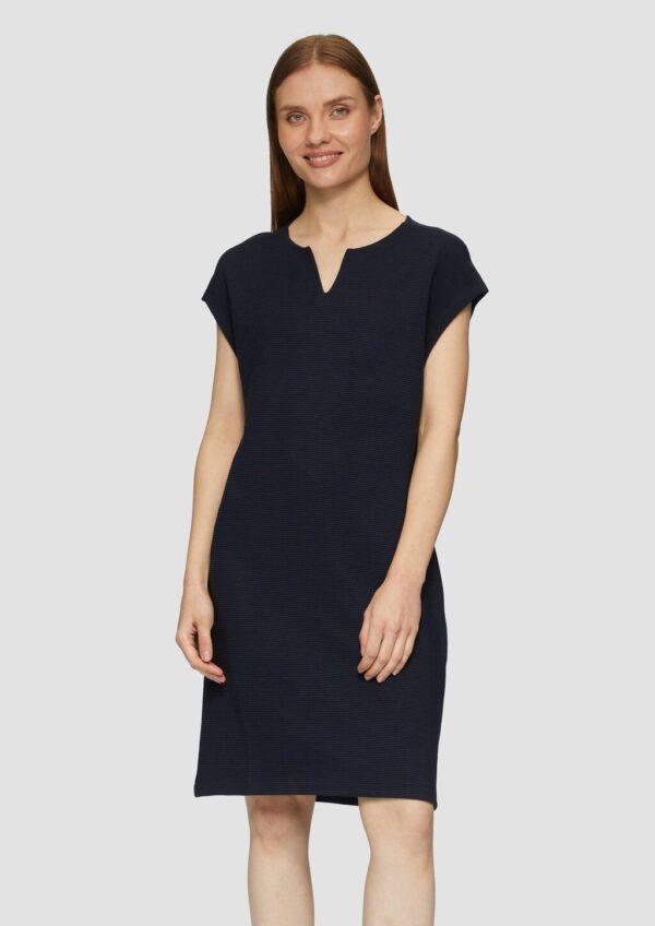 Ärmelloses Kleid im Fabricmix