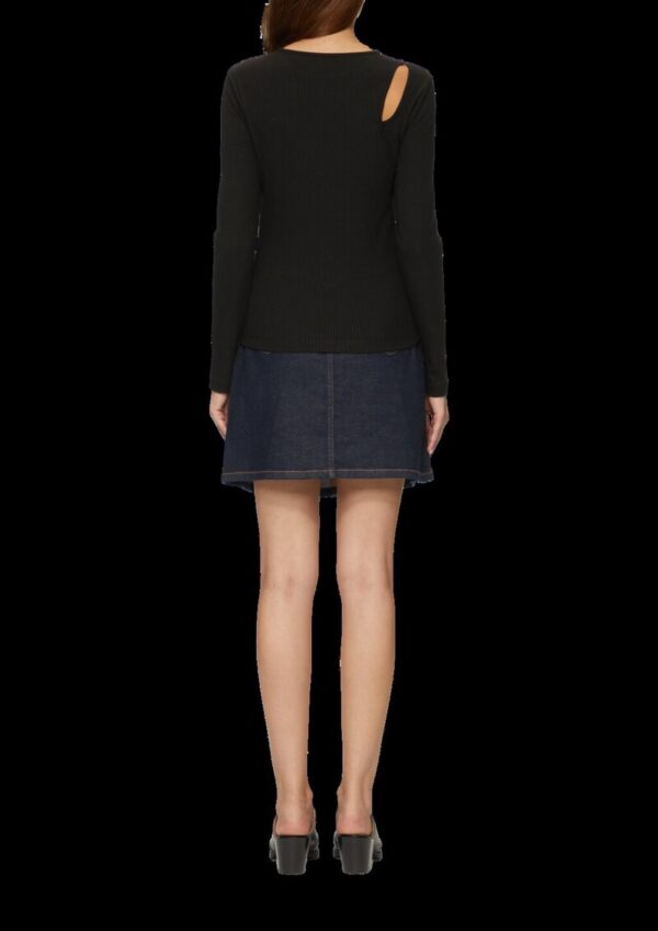 Geripptes Longsleeve mit Cut-Out